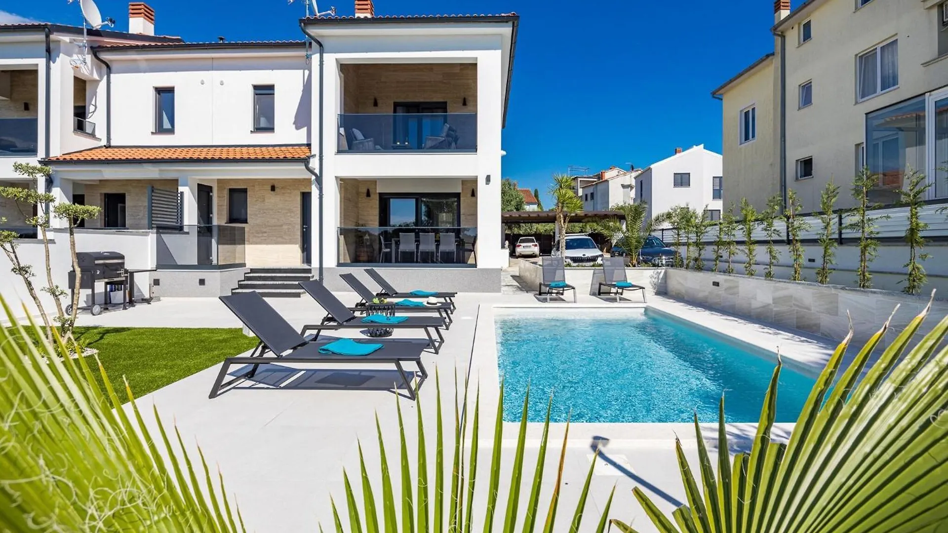 Villa By The Beach In Pula Stinjan