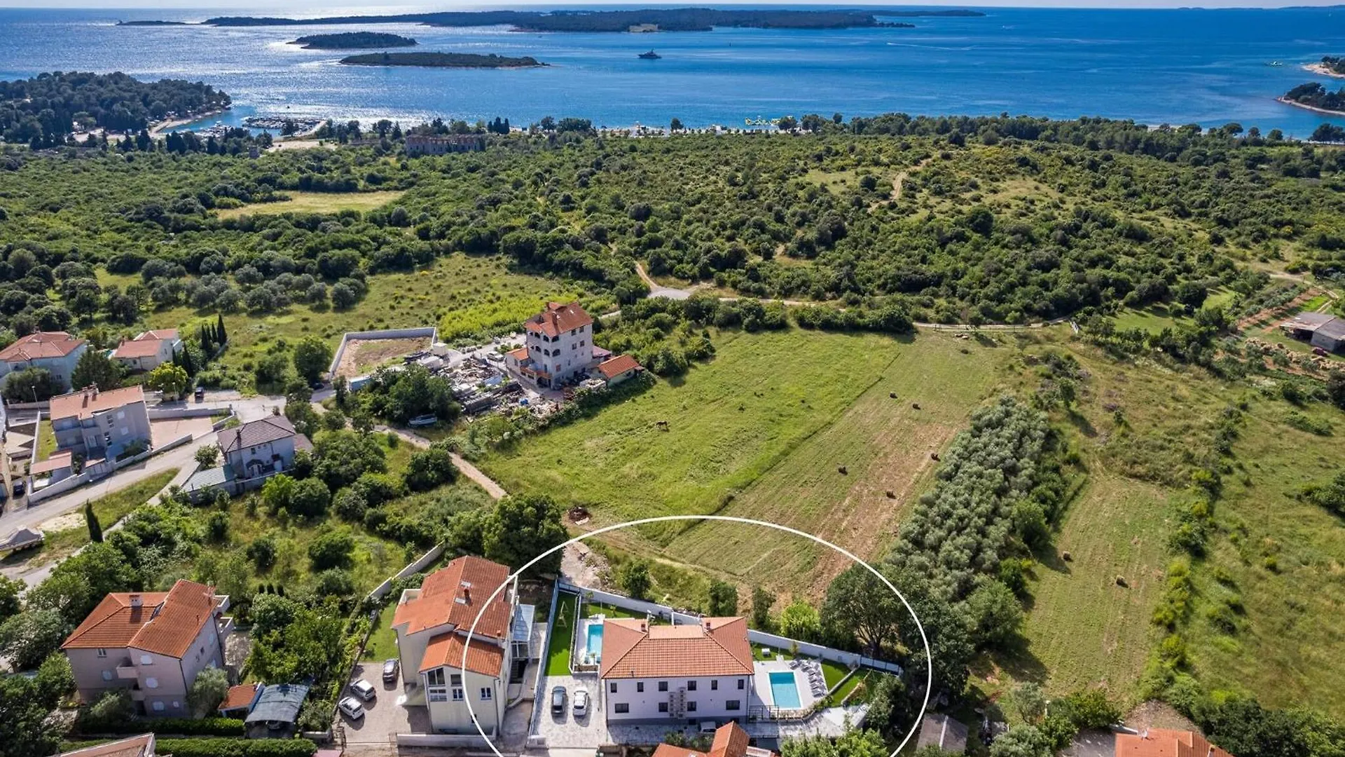 Villa By The Beach In Pula Stinjan