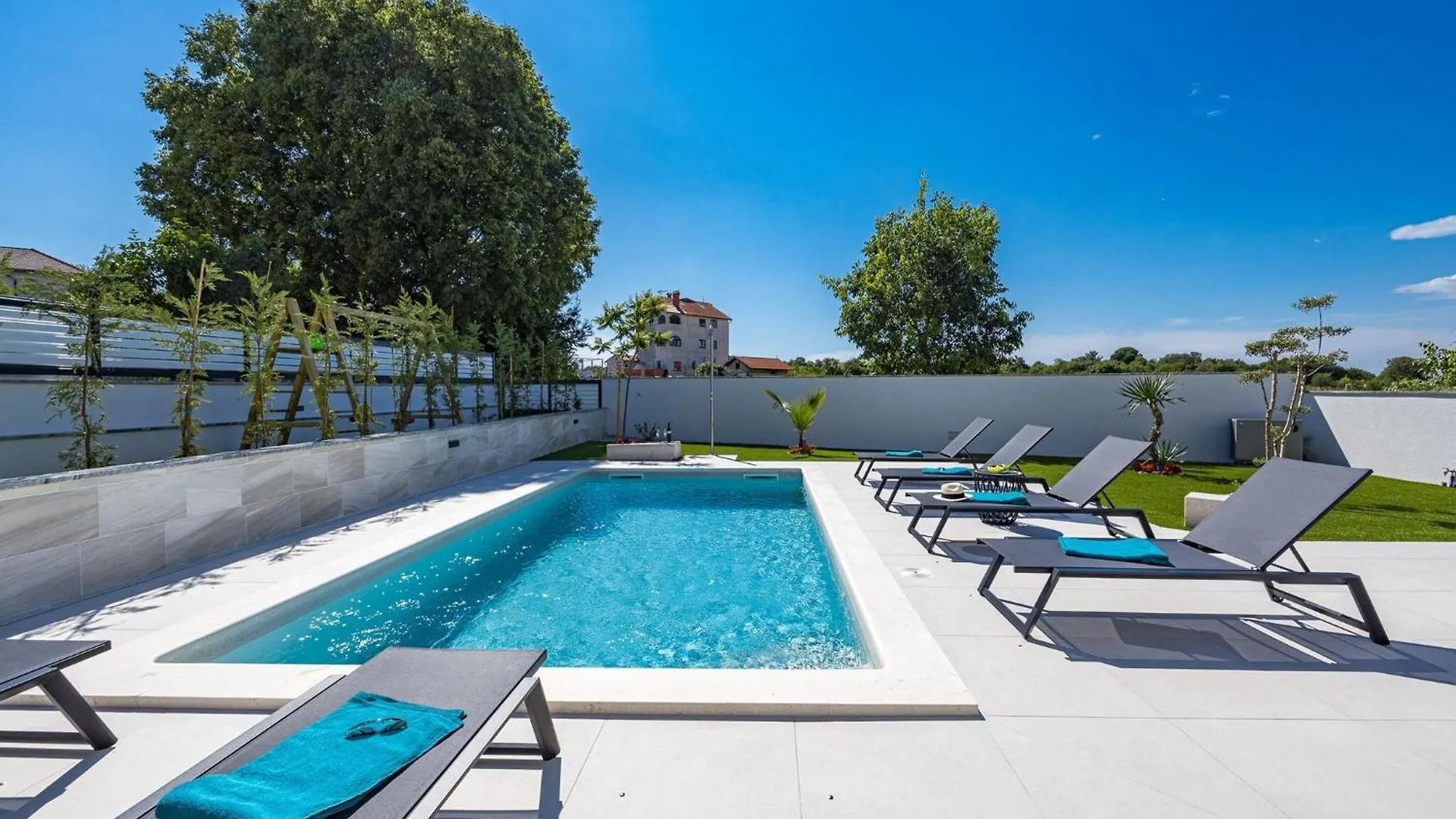 Villa By The Beach In Pula Stinjan Croatia
